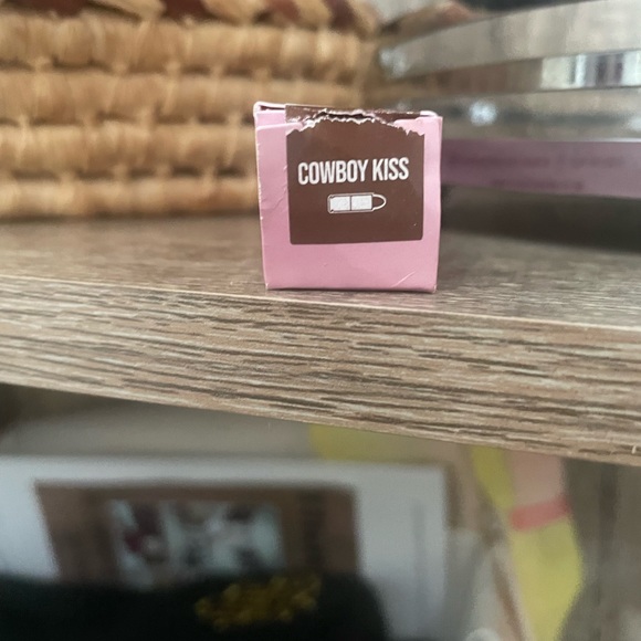 Jeffree Star Tinted Lip Balm in Cowboys Kiss - Picture 2 of 3